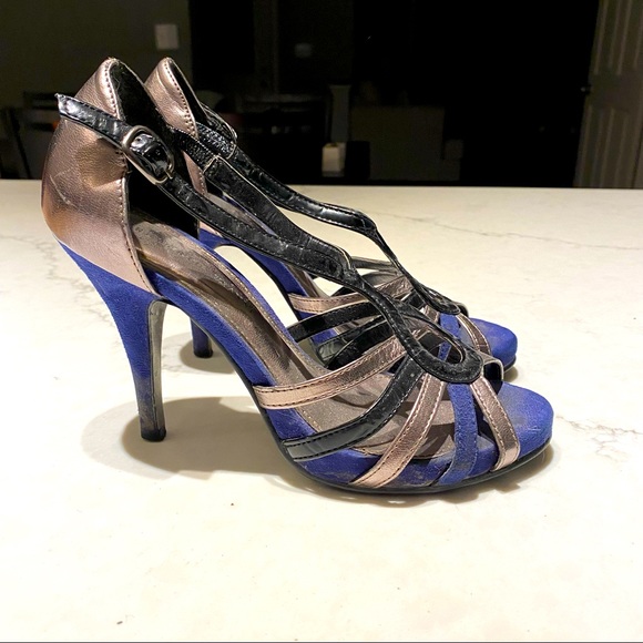 Robert Vianni blue suede strap oh heels - Picture 1 of 4